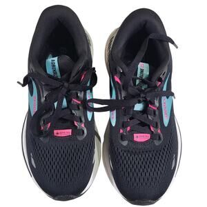 Brooks Adrenaline GTS 23 GTX running shoes black with pink Women's SIZE 5.5